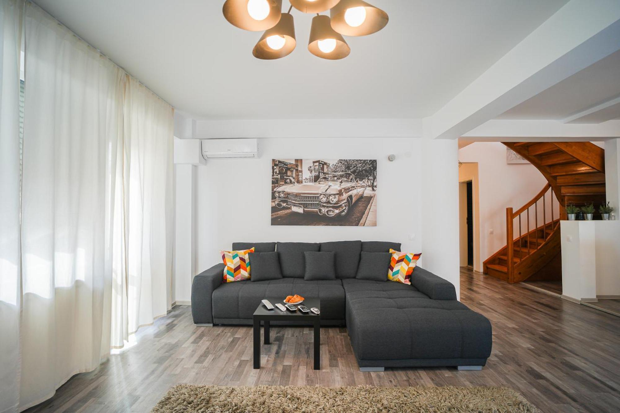 Penthouse With Huge Rooftop Terrace & City View Bucharest Exterior photo